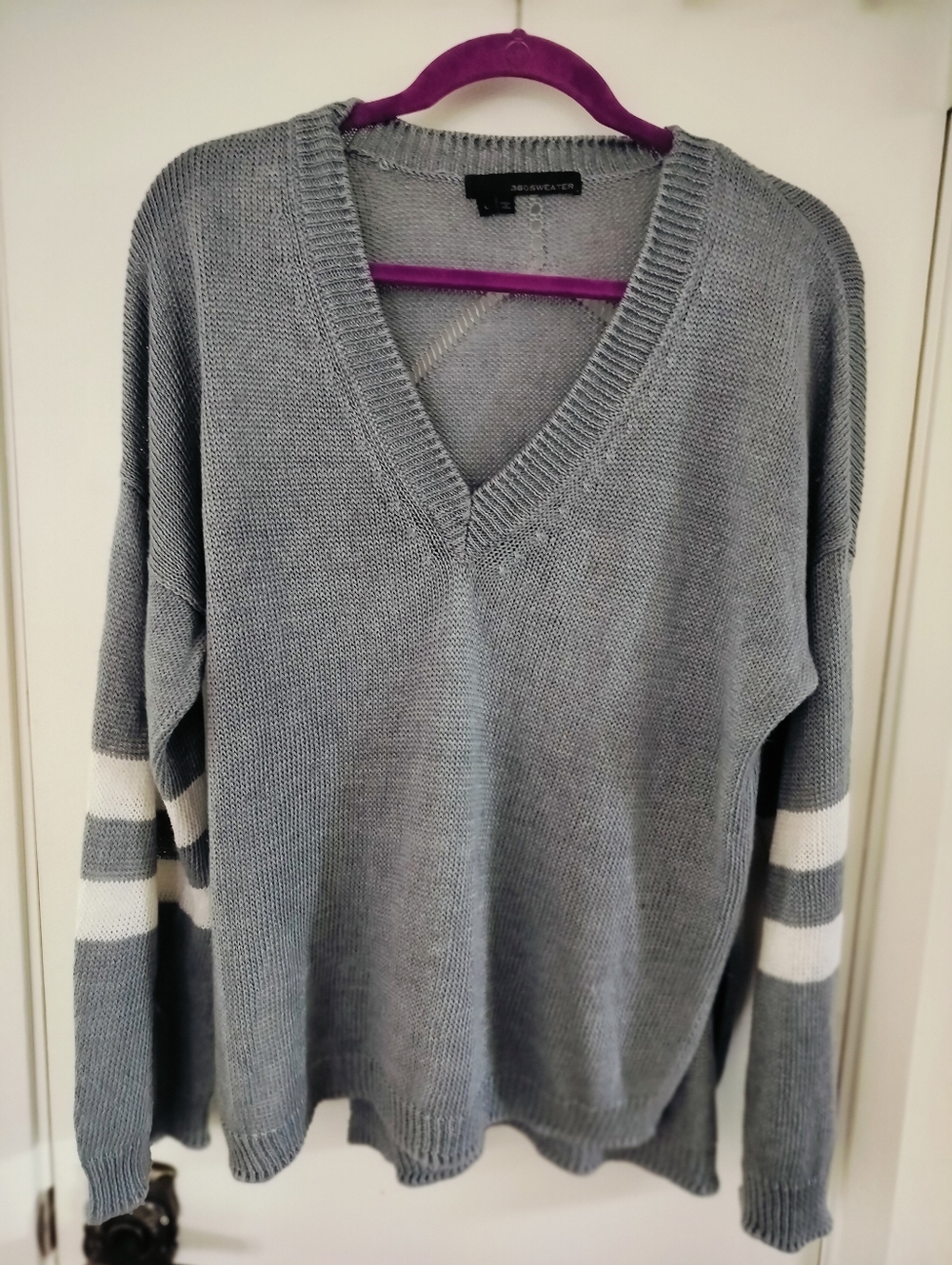 360Sweater Revolve Women’s V-Neck Pullover 100% Linen Gray White Size Large